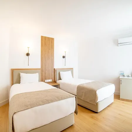 Golda Hotel