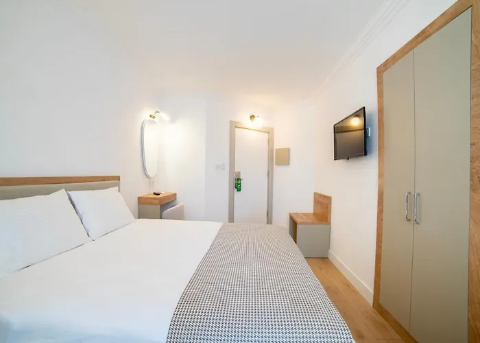Golda Hotel 3*