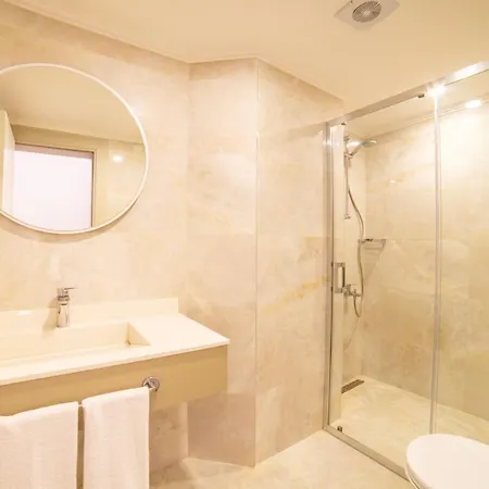 Golda Hotel 3*