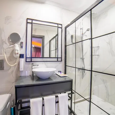 Golda Hotel 3*